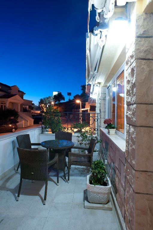 Apartments Vuksic Свети-Стефан Экстерьер фото