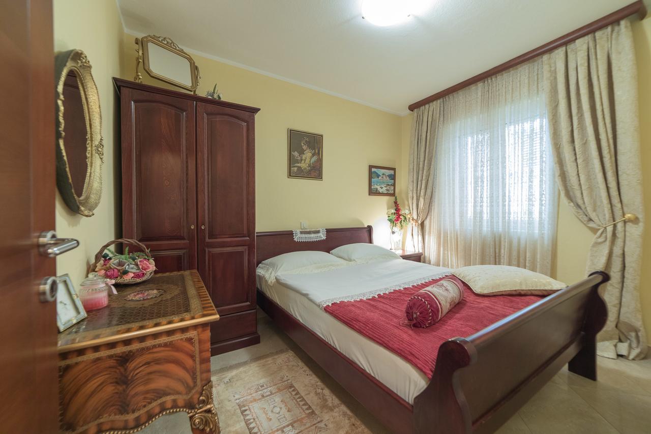 Apartments Vuksic Свети-Стефан Экстерьер фото