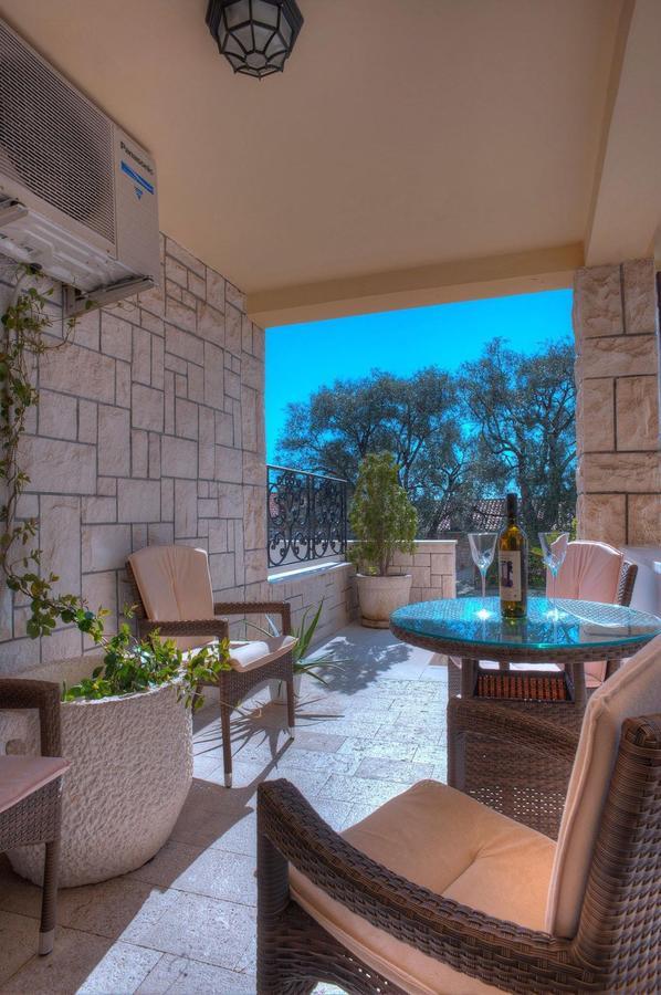 Apartments Vuksic Свети-Стефан Экстерьер фото